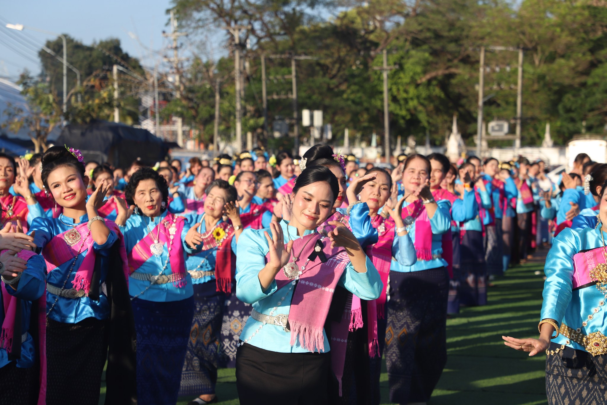 title - ส.ป.ก.ยโสธร ร่วมพิธีรำบวงสรวง พระสุนทรราชวงศา (สิงห์) เจ้าเมืองคนแรกของจังหวัดยโสธร และเป็นการเปิดงานวันสถาปนาจังหวัดยโสธรและงานกาชาด ประจำปี พ.ศ.2569